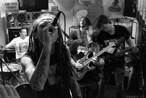 Freak Factor perform in La Lorgnette during Doudou